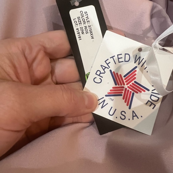 NWT! Xscape Side Ruched Ruffle Details Scuba Crepe Gown 22W - Picture 8 of 8